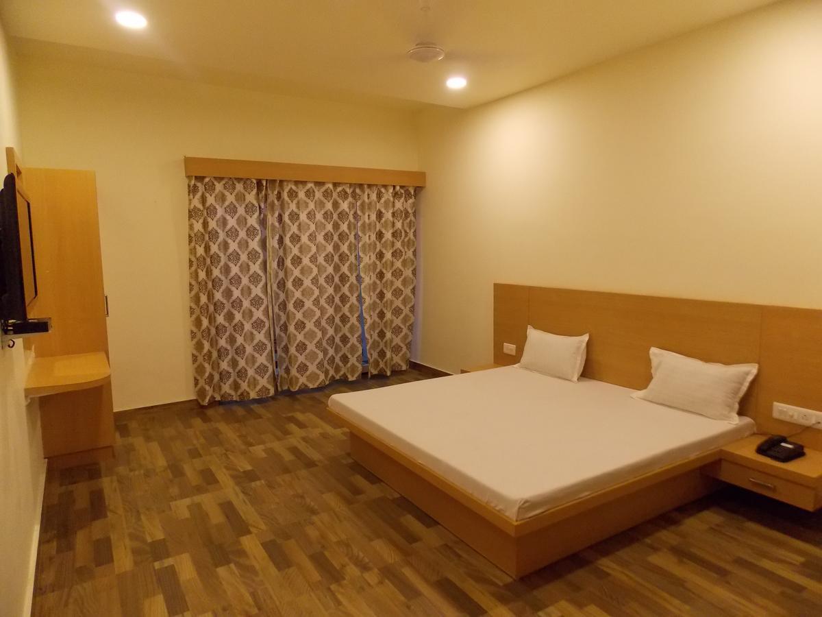 Nutan Hotel Balrampur Exterior photo
